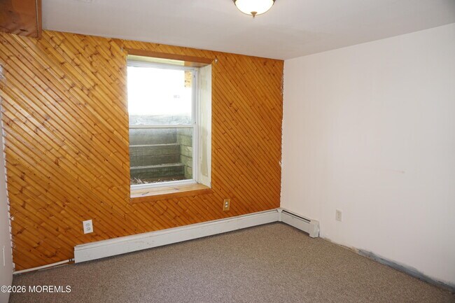 Building Photo - 1385 W Veterans Hwy
