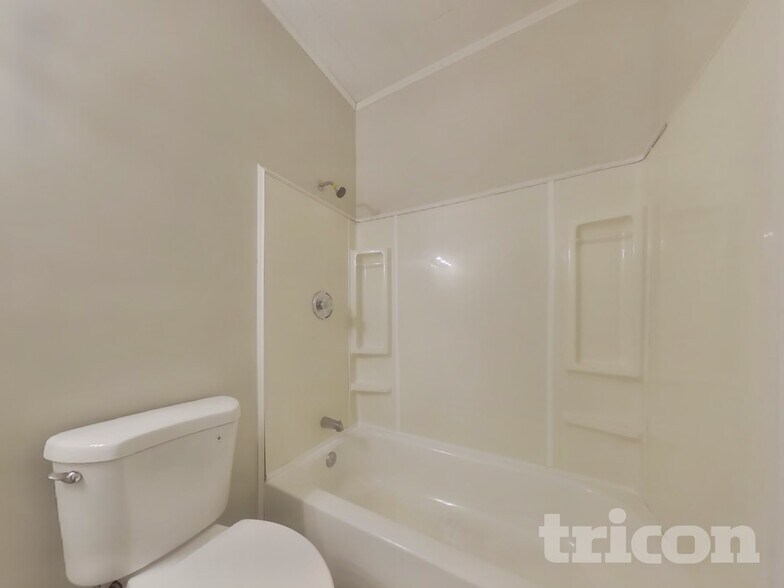 Building Photo - 2030 Township Dr