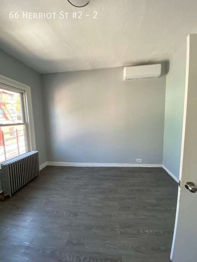 Building Photo - 66 Herriot St