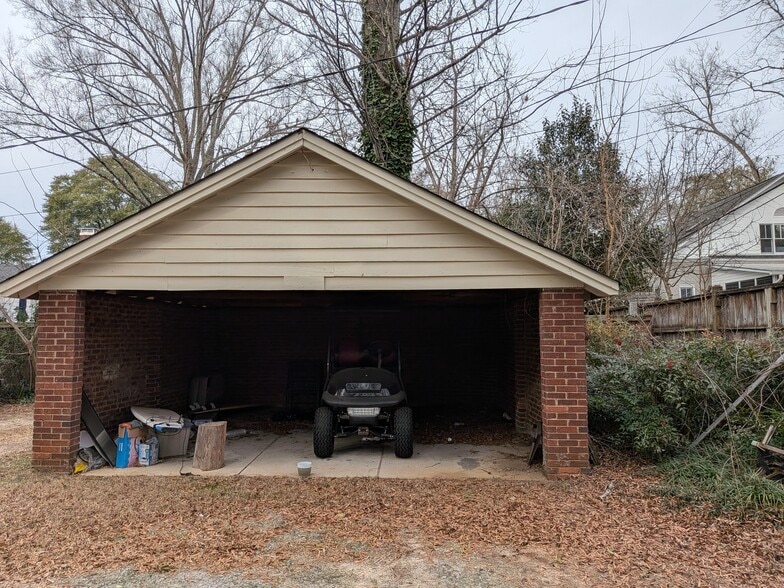 Building Photo - 314 S Woodrow St