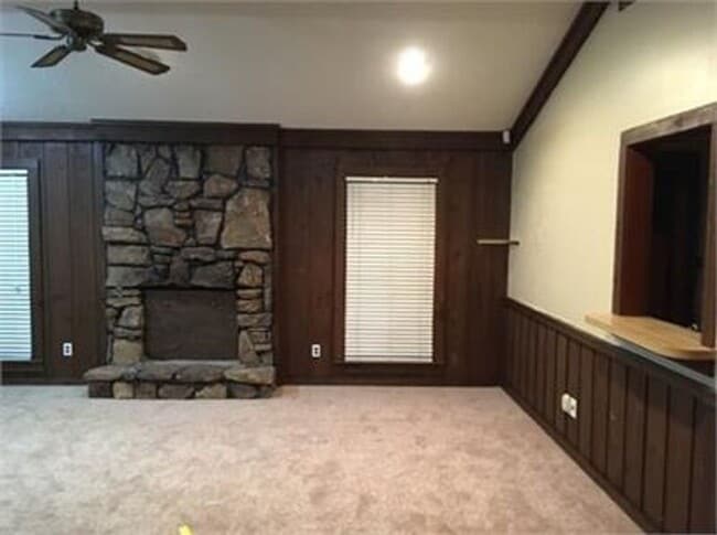 Primary Photo - 8270 Glen Rock Cove