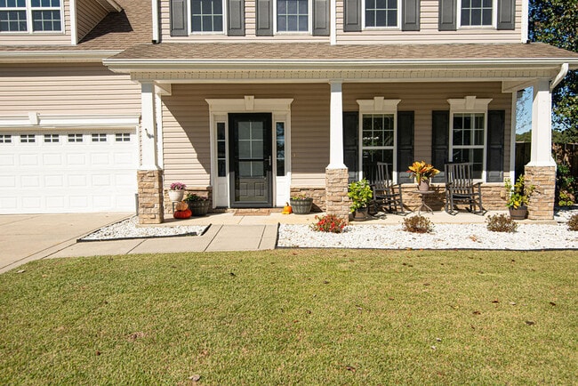 Building Photo - 218 Maidstone Dr