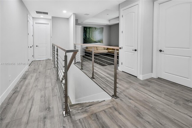 Building Photo - 8645 NW 39th Ct