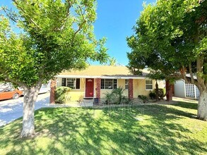 Building Photo - 17535-17537 Baltar Street