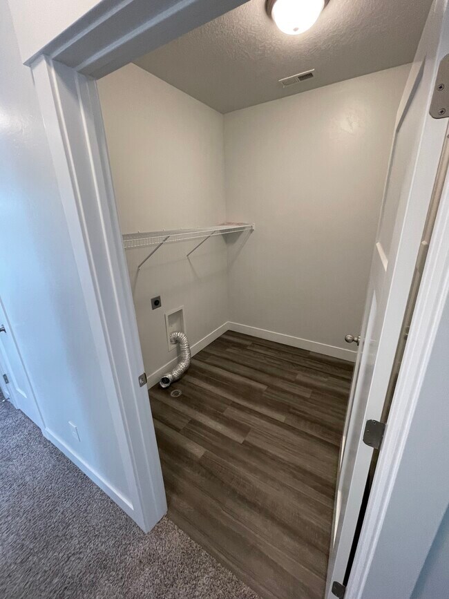 Building Photo - H-204