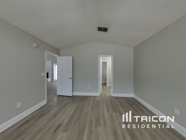 Building Photo - 12178 Rochford Ln