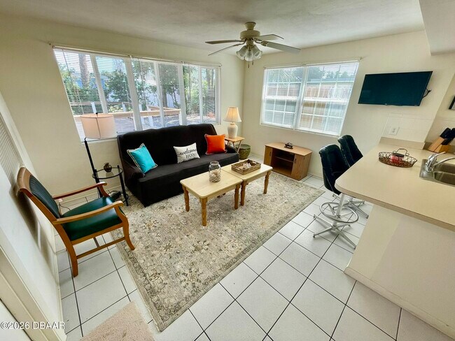 Building Photo - 125 Lynnhurst Dr