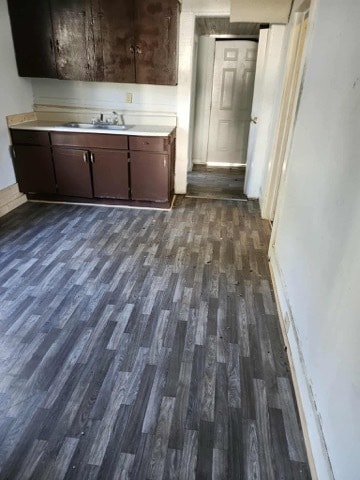 Building Photo - 2 Bedrooms 1 Bathroom