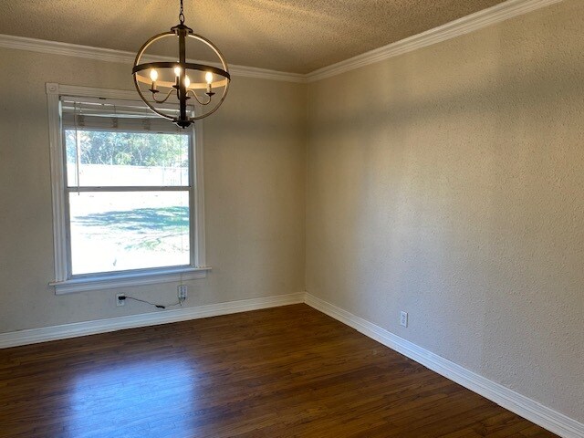 Building Photo - 3828 Collinwood Ave