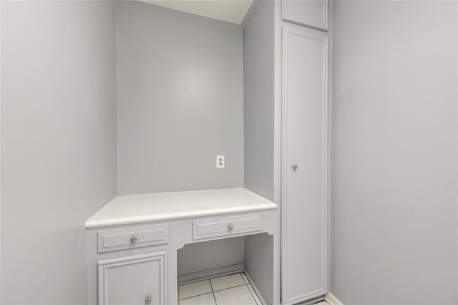 Building Photo - 1718 Anvil Dr