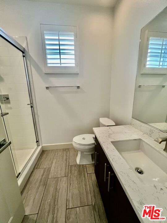 Building Photo - 5849 S Sparrow Ct
