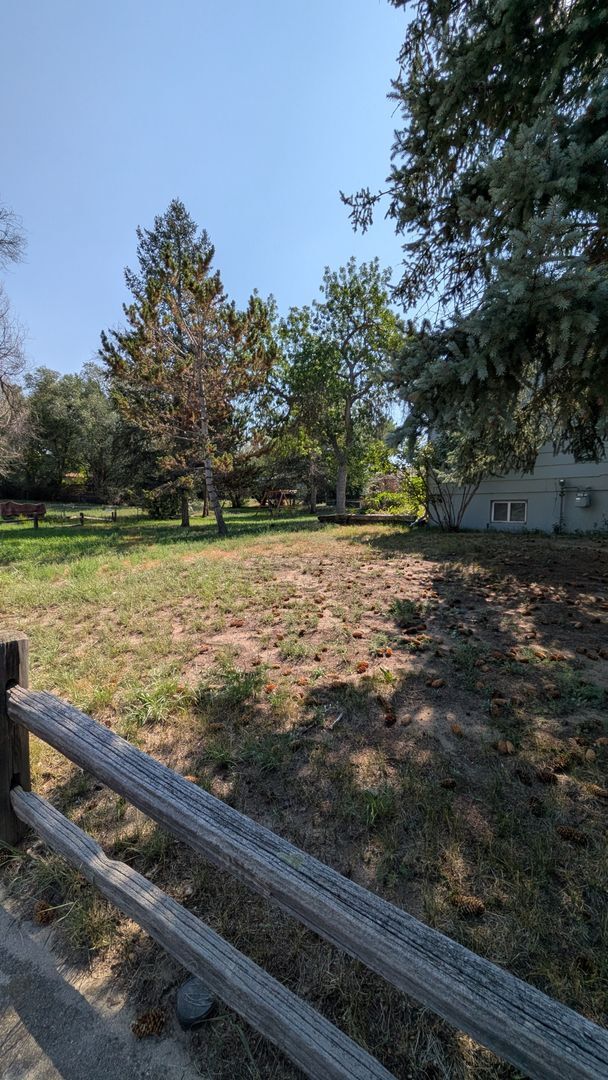 Building Photo - 4050 Hollow Rd