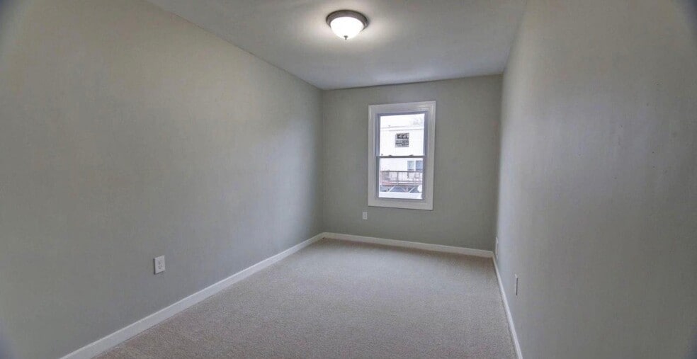Building Photo - 2790 Patrick Henry Dr