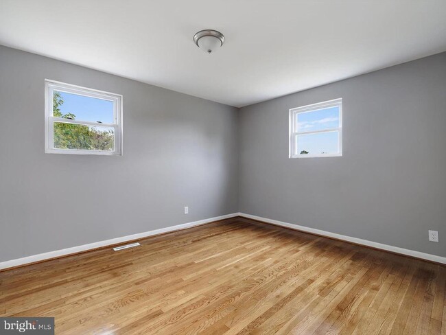 Building Photo - 4001 Starbrook Rd
