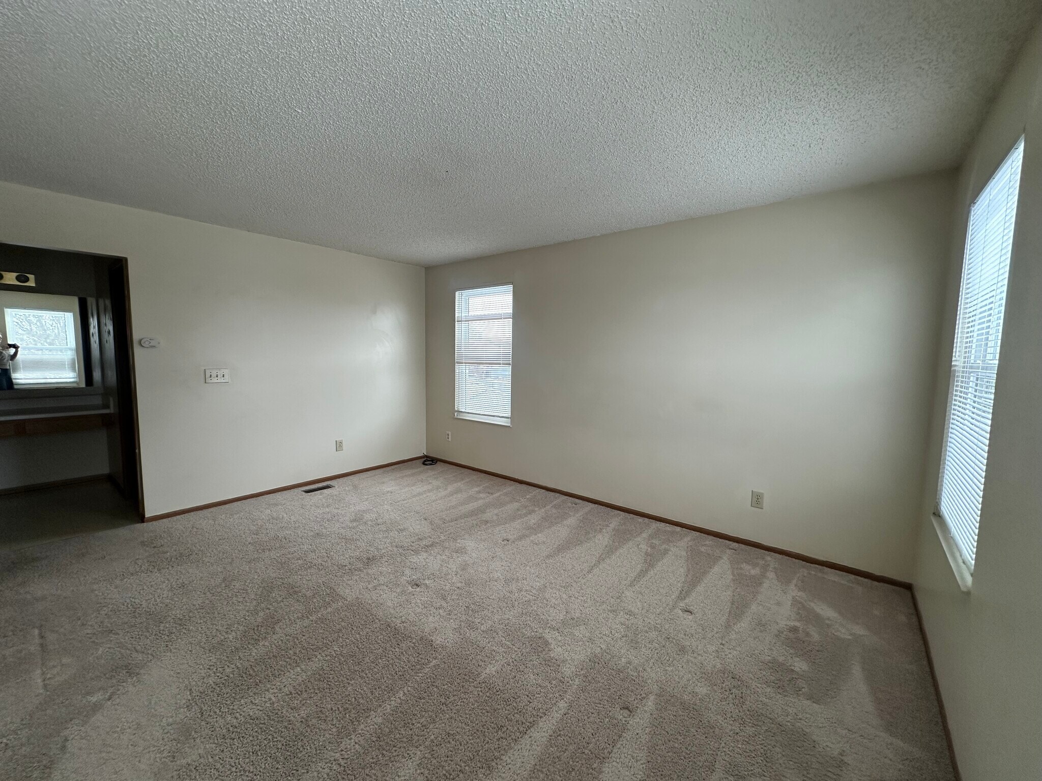 Building Photo - 5336 Bonner Dr