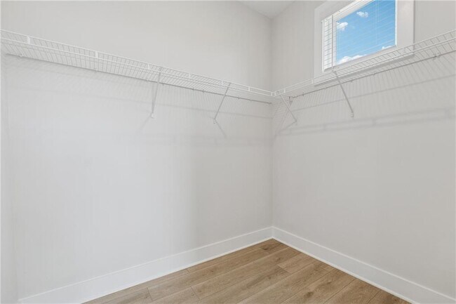 Building Photo - 2500 Northwinds Pkwy