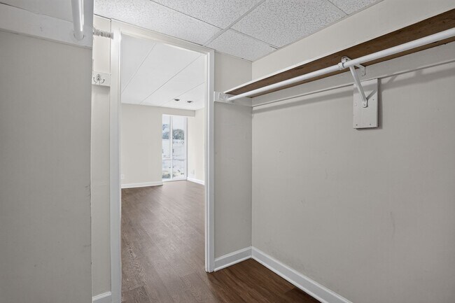 Building Photo - 5703 Indian Ct