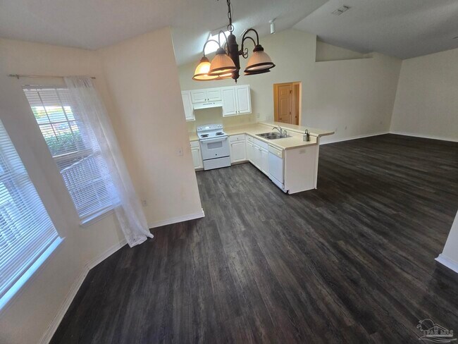 Building Photo - 4873 La Casa Cir