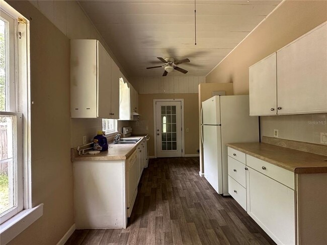 Building Photo - 262 Pryor St