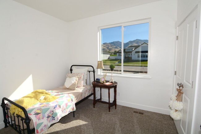 Building Photo - Upscale Tremonton Single Family Home for Rent