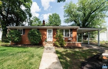 Building Photo - 122 Westerly Ave