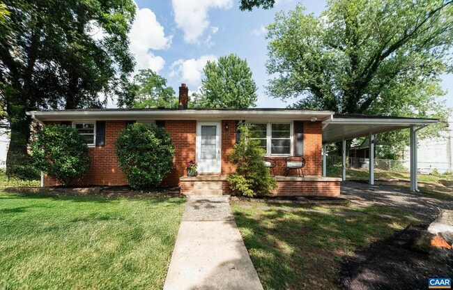Primary Photo - 122 Westerly Ave