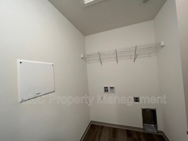 Building Photo - 1953 S Warrior Ln