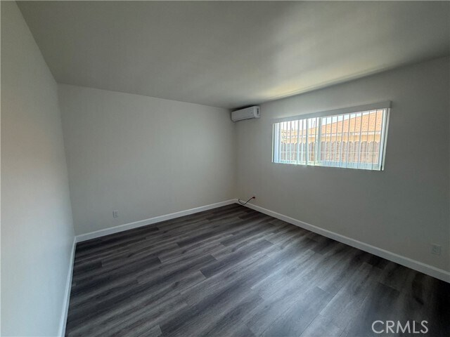 Building Photo - 1420 Benito Ave