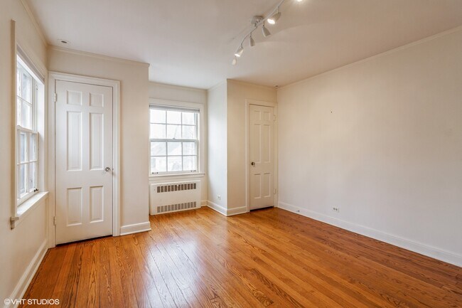 Building Photo - 341 S Prospect Ave