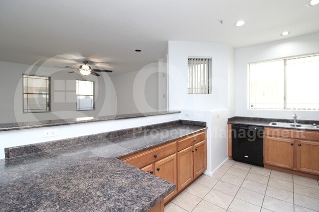 Building Photo - 8147 W Lynwood St
