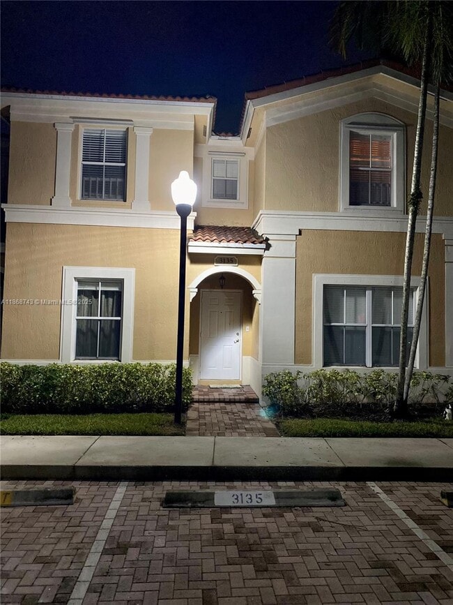 Building Photo - 3135 SW 128th Ave