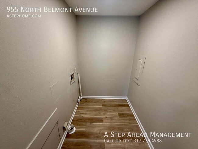 Building Photo - 955 N Belmont Ave