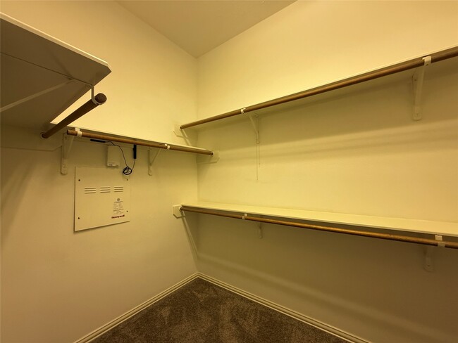 Building Photo - 26823 Lakeridge Park Ln