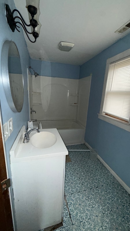 Building Photo - 41 W Main St