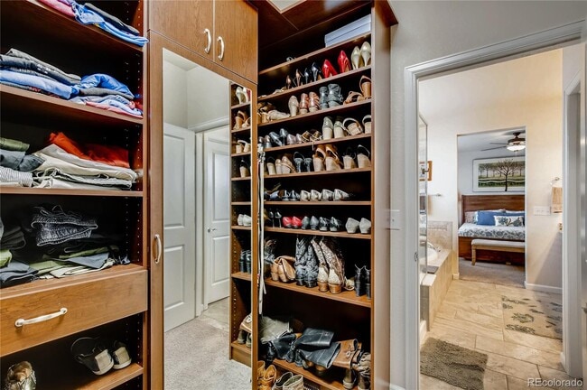 Building Photo - 511 E Hinsdale Ave