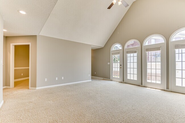 Building Photo - 208 Stonington Dr