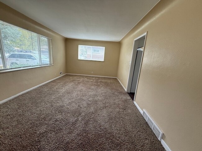 Building Photo - BRICK HOME WITH FINISHED BASEMENT