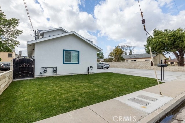 Building Photo - 12751 Hazel Ave