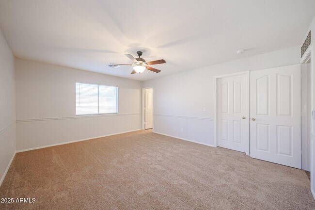 Building Photo - 16026 W Winchcomb Dr