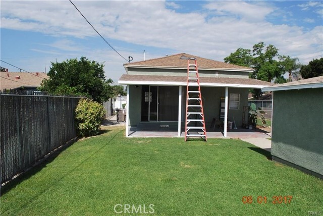 Building Photo - 1034 N McKeever Ave