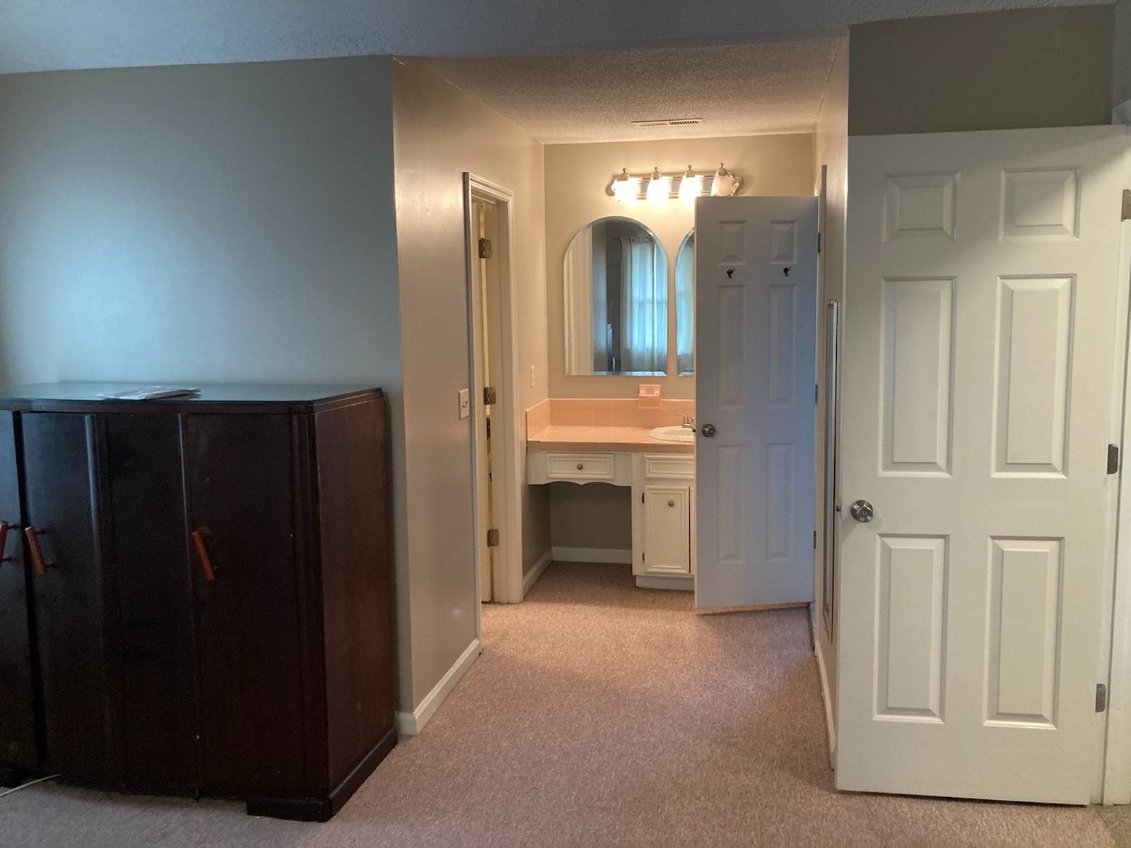 Building Photo - 146 Mellard Dr