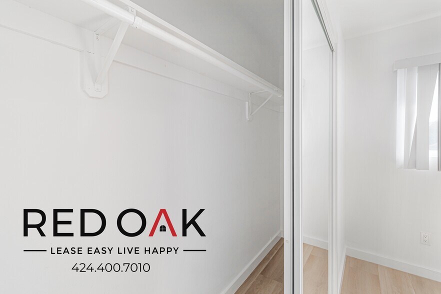 Building Photo - 228 Stepney St