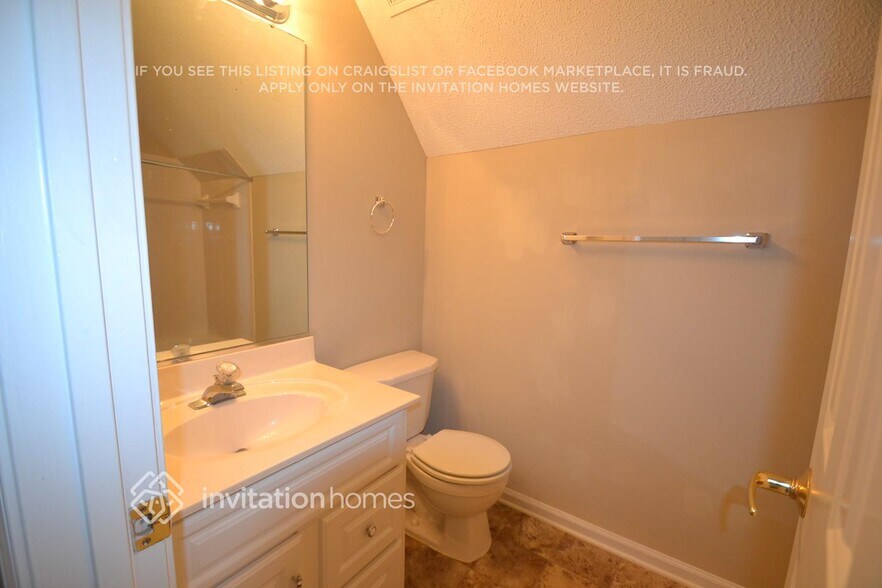 Building Photo - 8410 Blue Aster Ln