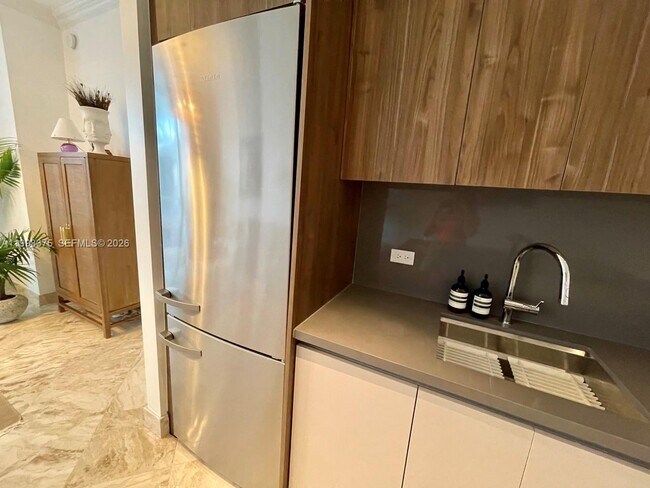 Building Photo - 3470 E Coast Ave