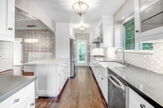 Building Photo - Luxurious Remodeled Home with ADU in Valley Village