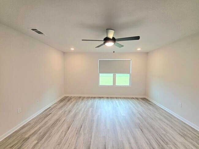 Building Photo - 8617 Tarsus Dr