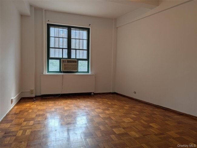 Building Photo - 1380 Virginia Ave