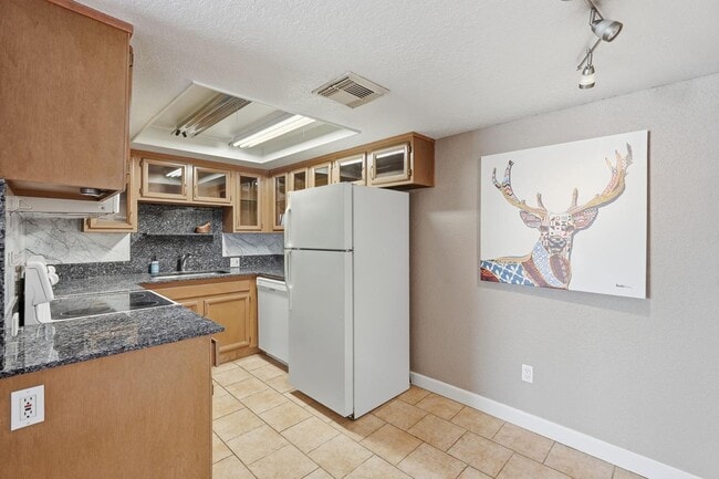 Building Photo - 3002 N 70th St