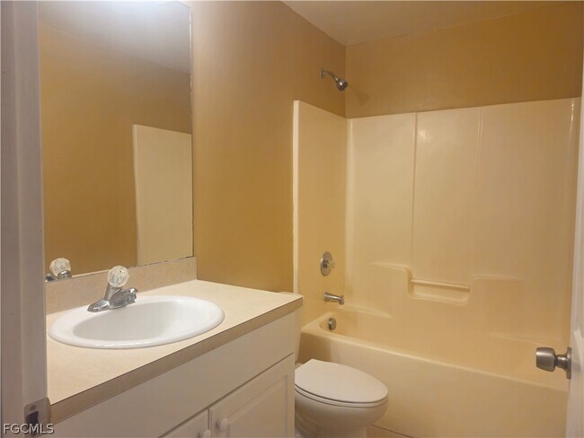 Building Photo - 2519 Park Rd