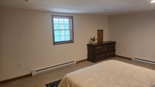 Building Photo - 113 Oak Ridge Dr